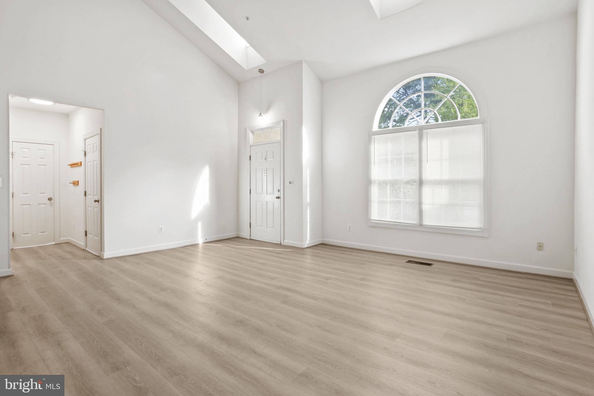 SOUTH RIVER COLONY - Residential Lease