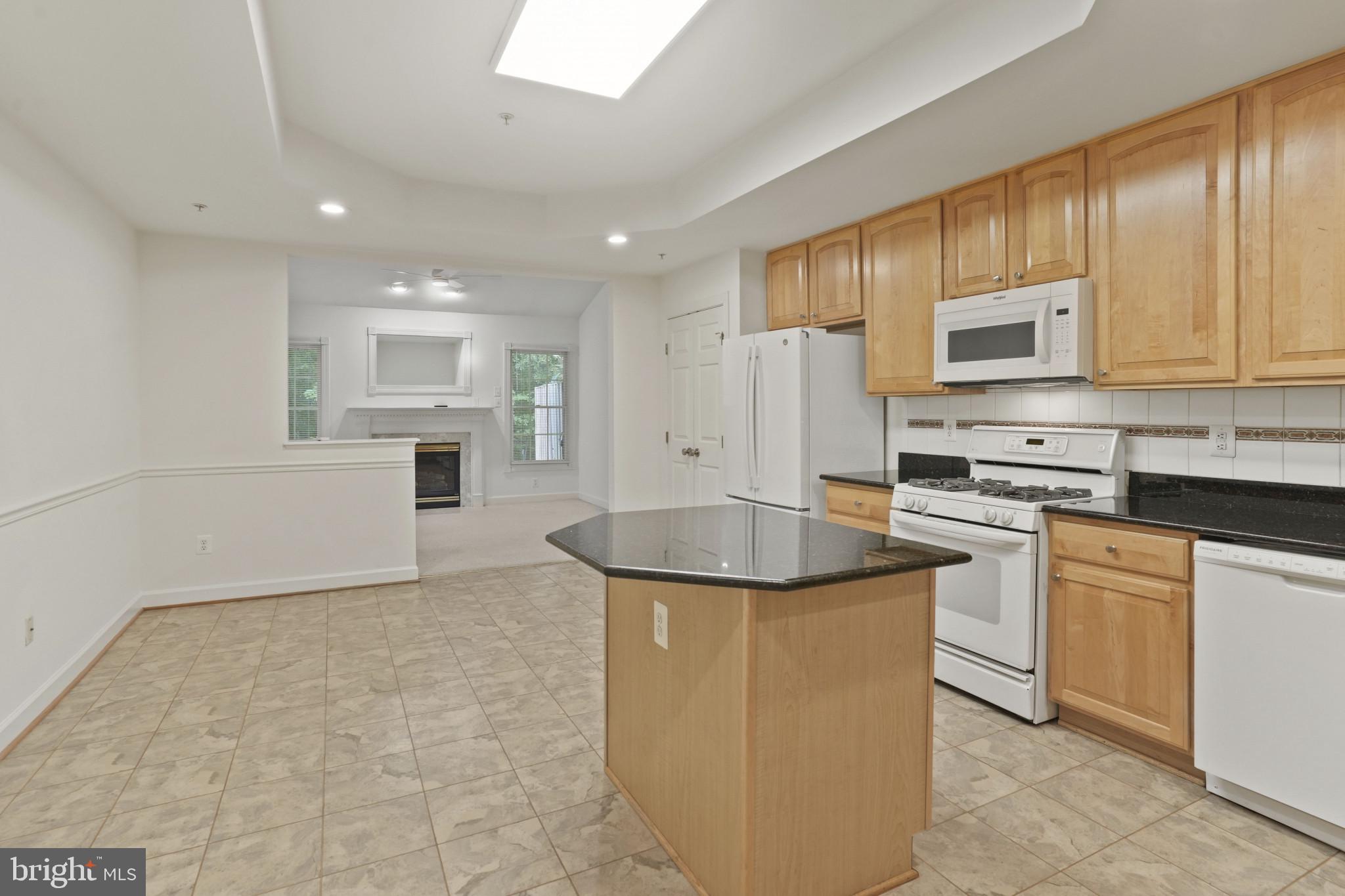 SOUTH RIVER COLONY - Residential Lease