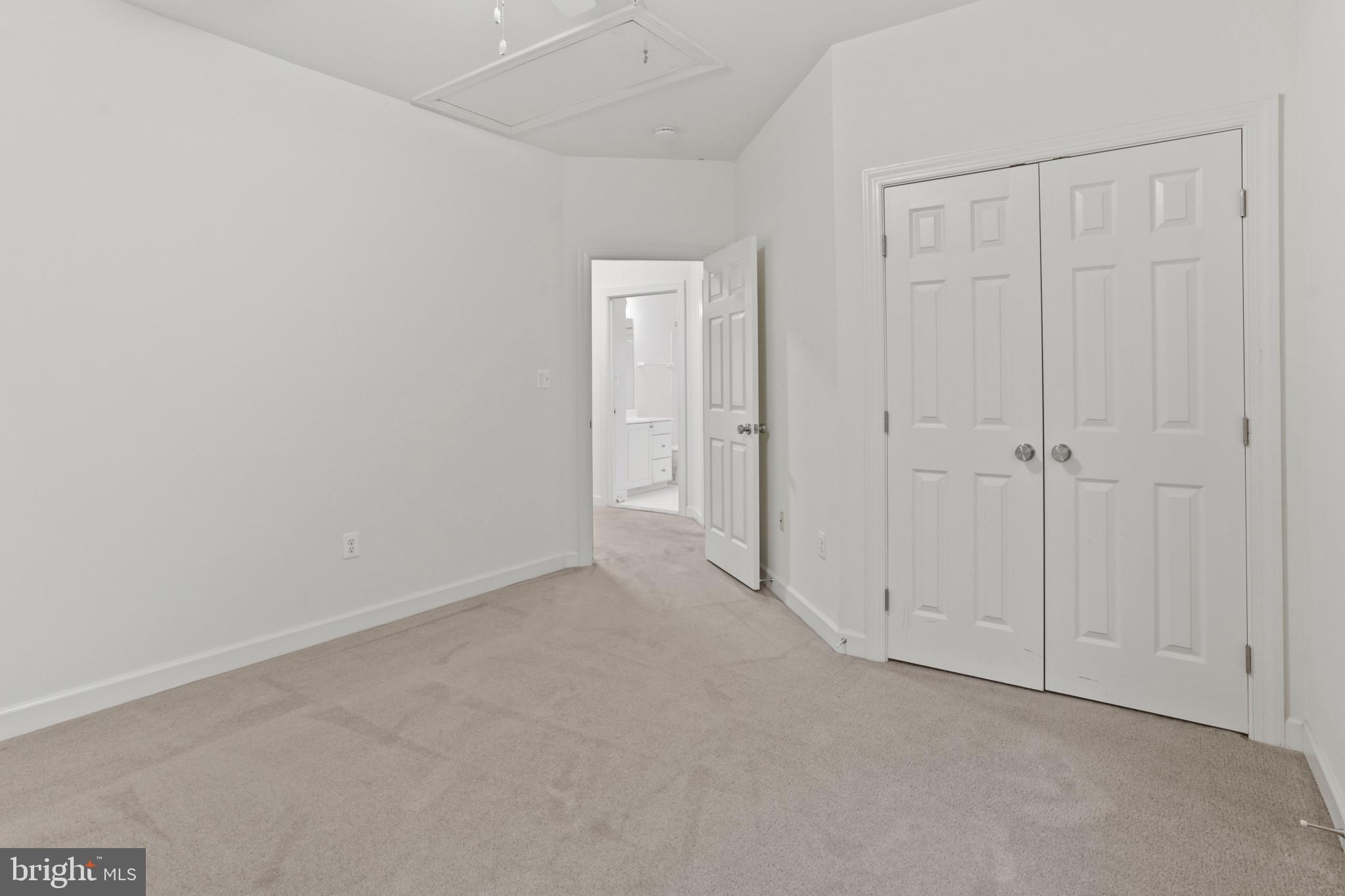 SOUTH RIVER COLONY - Residential Lease