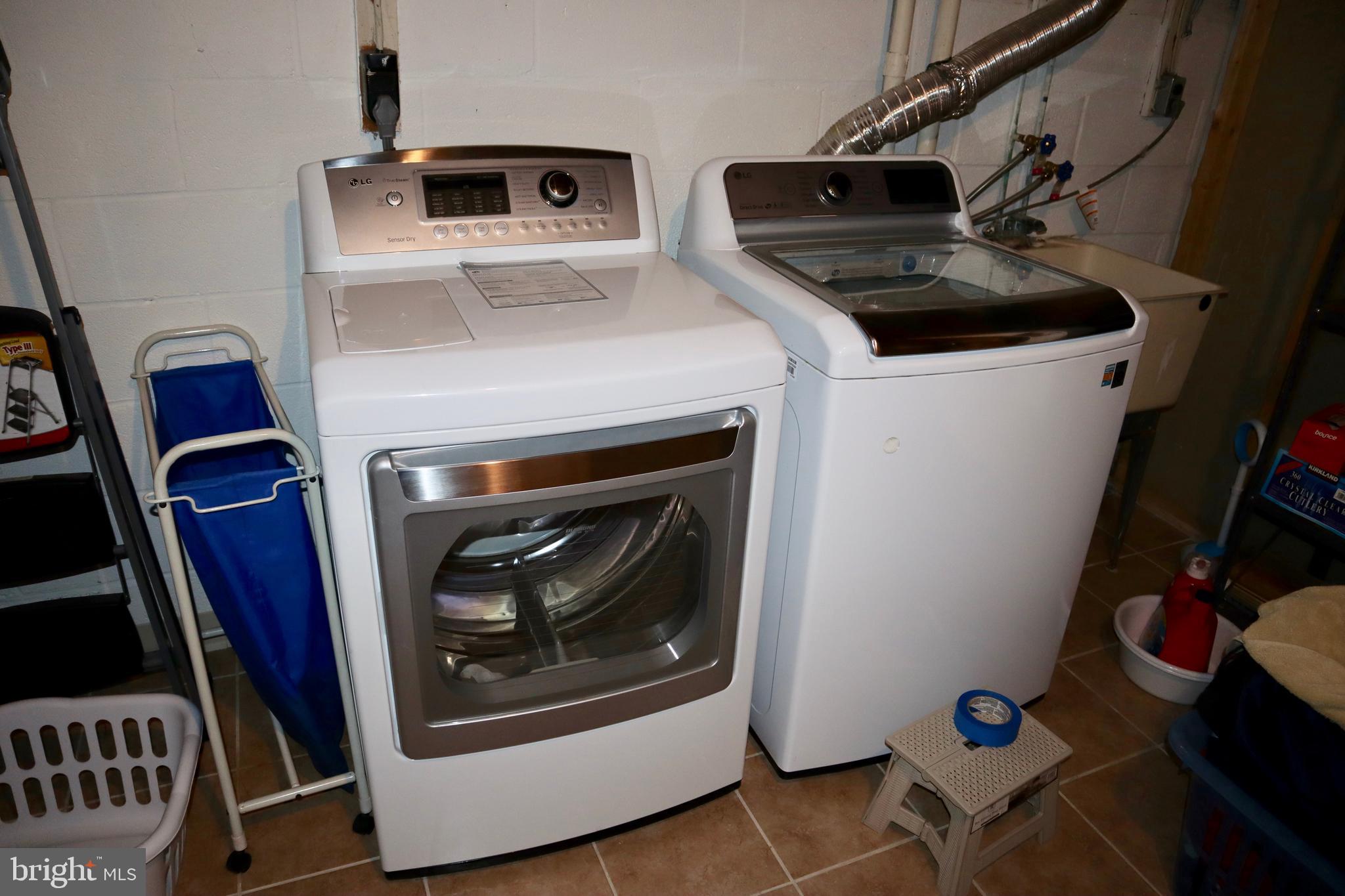 WHEATON TOWNE - Residential Lease