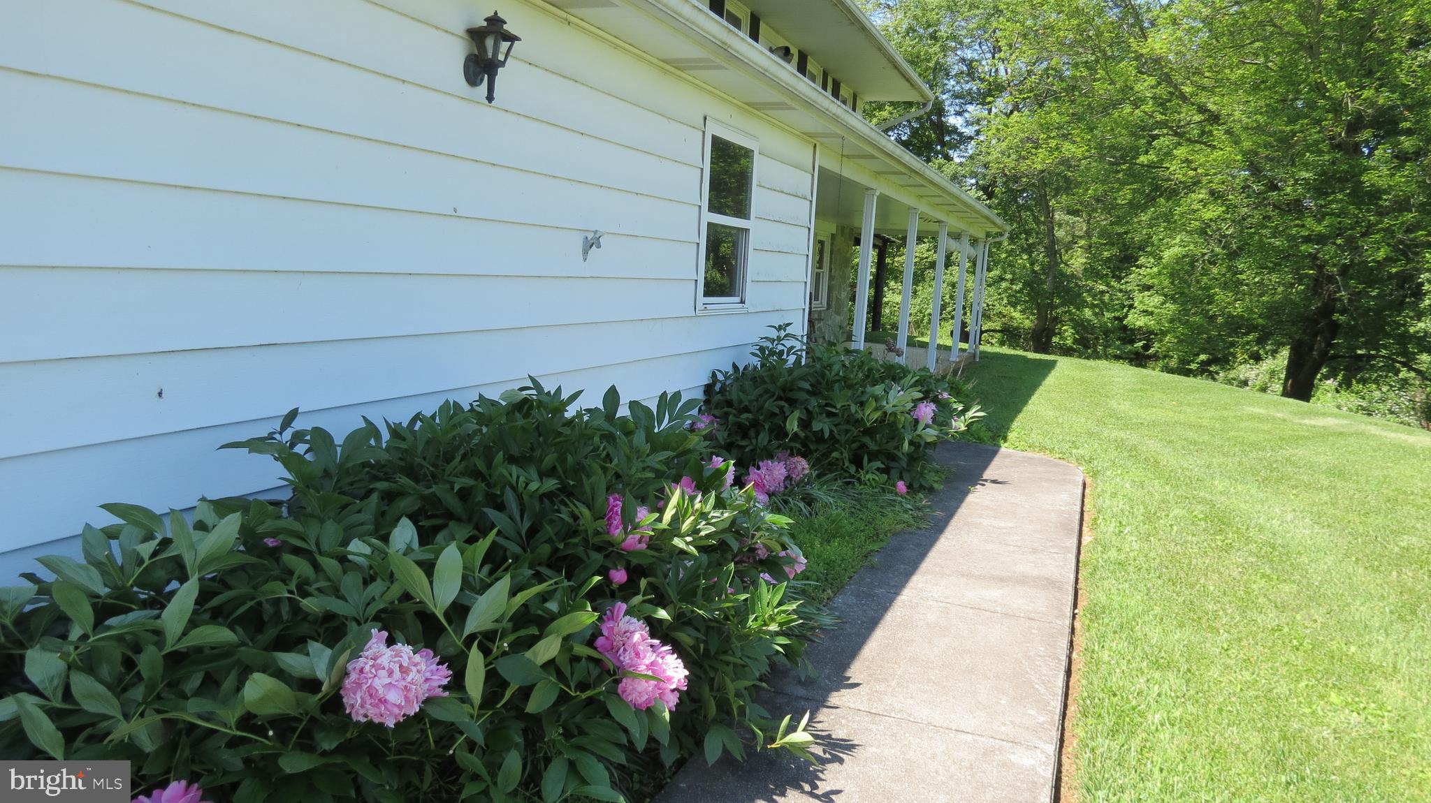 495 TRAIL ROAD