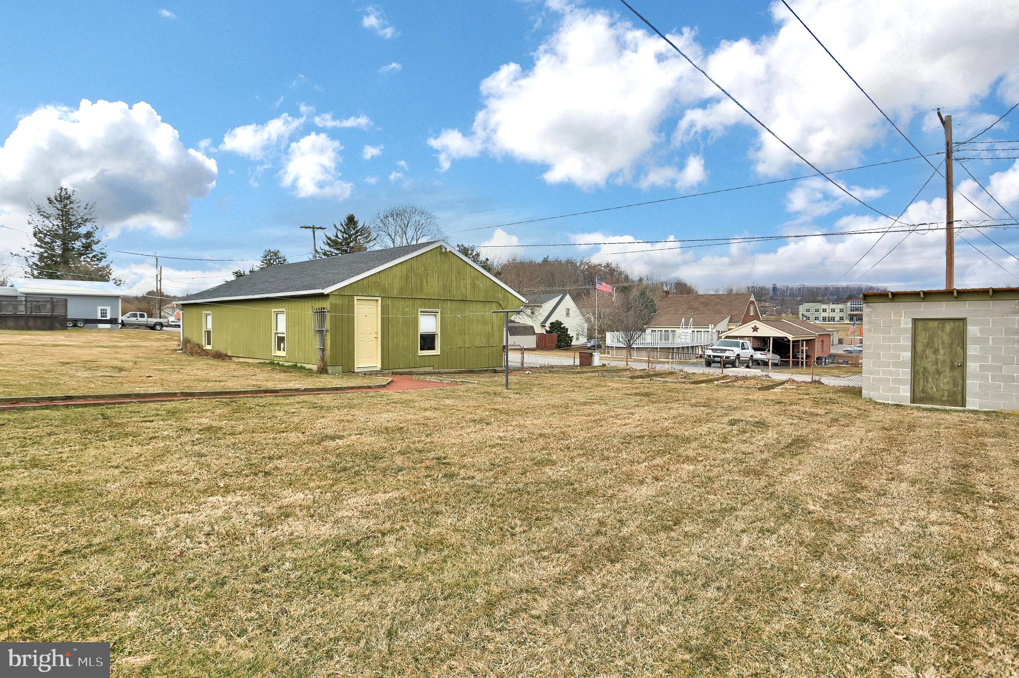 SPRING GROVE BORO - Residential