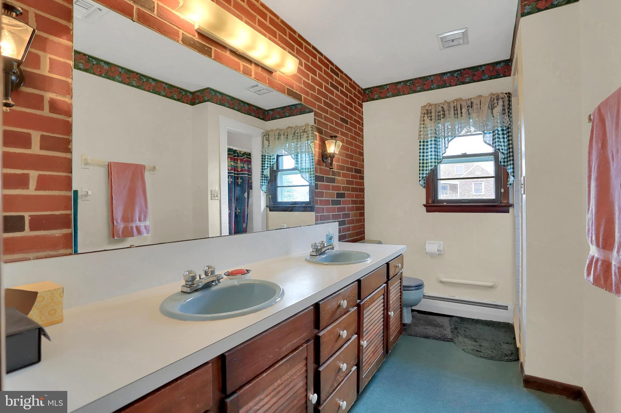 SPRING GROVE BORO - Residential