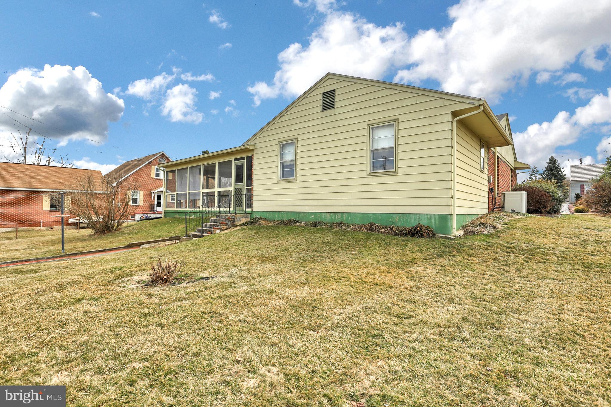 SPRING GROVE BORO - Residential