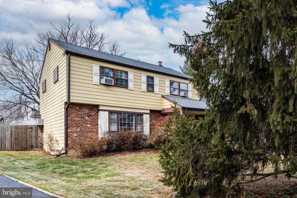 Photo of 23 Westbrite Court, WILMINGTON, DE 19810 (MLS # DENC2095158)