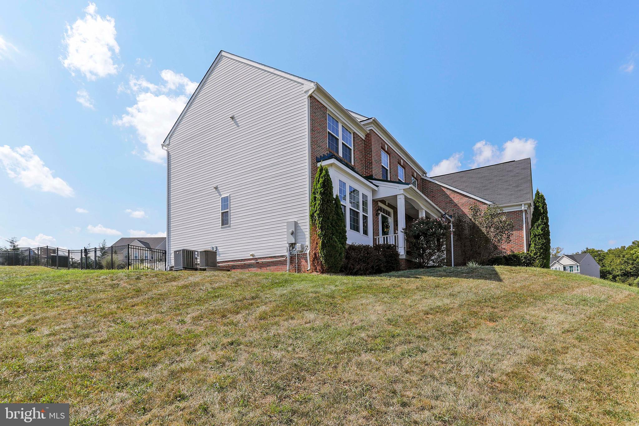 RIDGES OF TUSCARORA - Residential