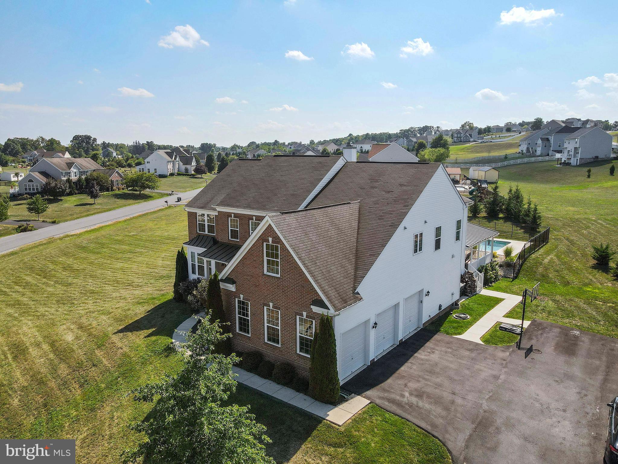 RIDGES OF TUSCARORA - Residential