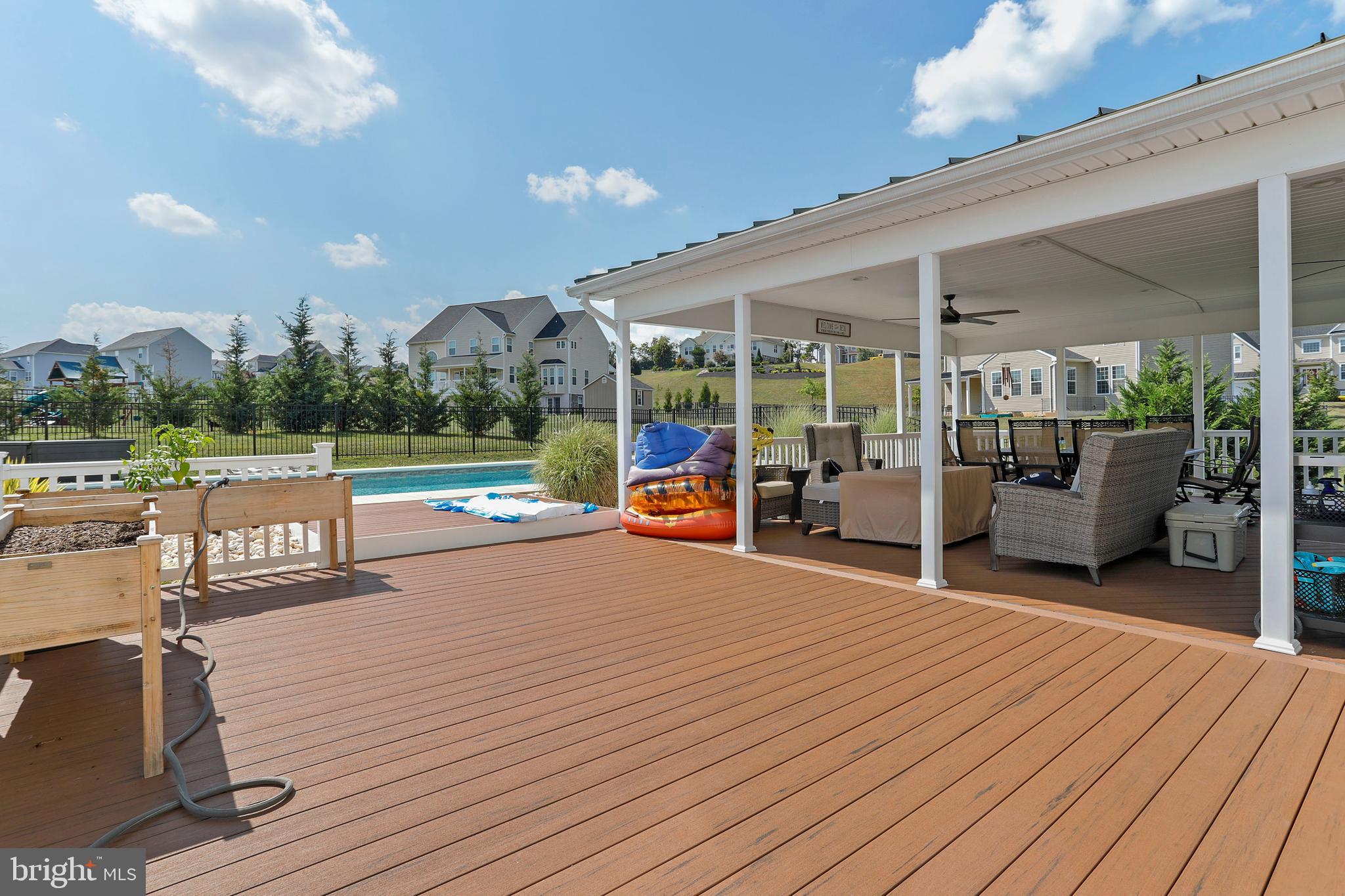 RIDGES OF TUSCARORA - Residential