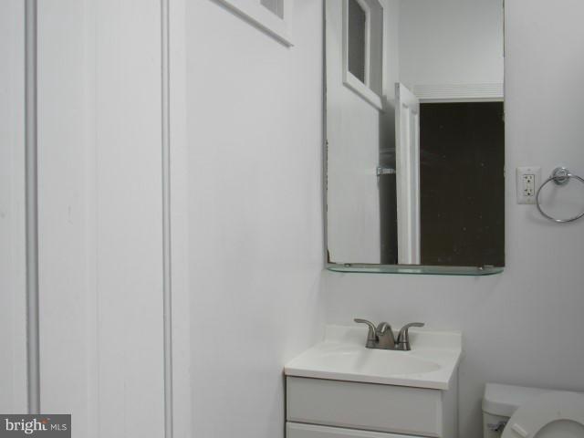 RIVERSIDE - Residential Lease