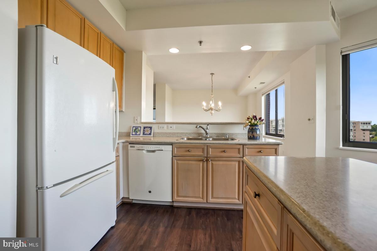 OVERLOOK AT LEISURE WORLD - Residential