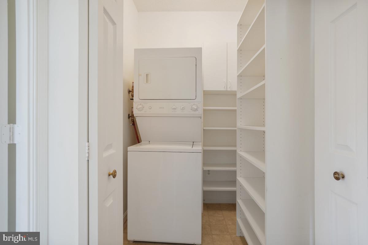 OVERLOOK AT LEISURE WORLD - Residential