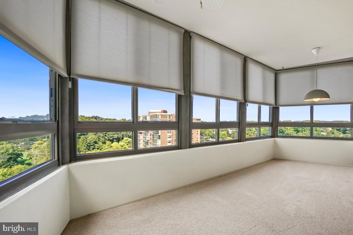 OVERLOOK AT LEISURE WORLD - Residential