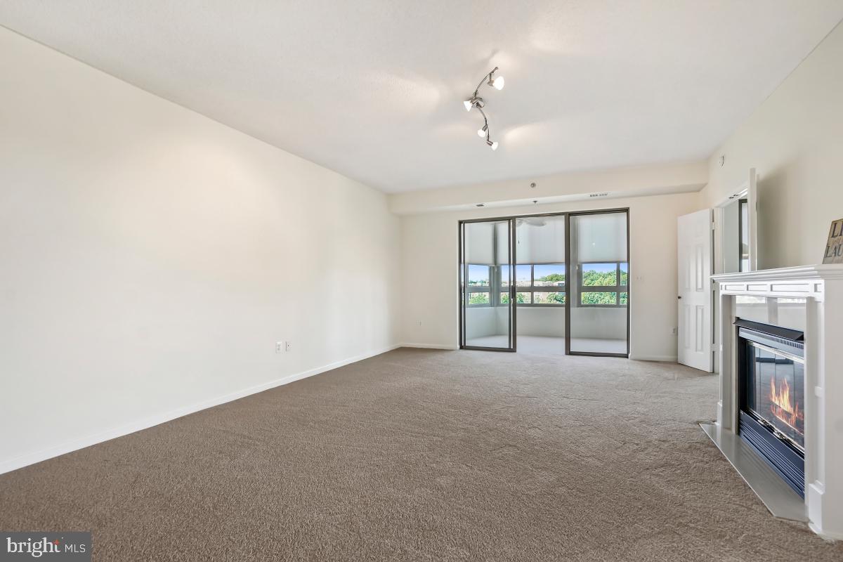 OVERLOOK AT LEISURE WORLD - Residential