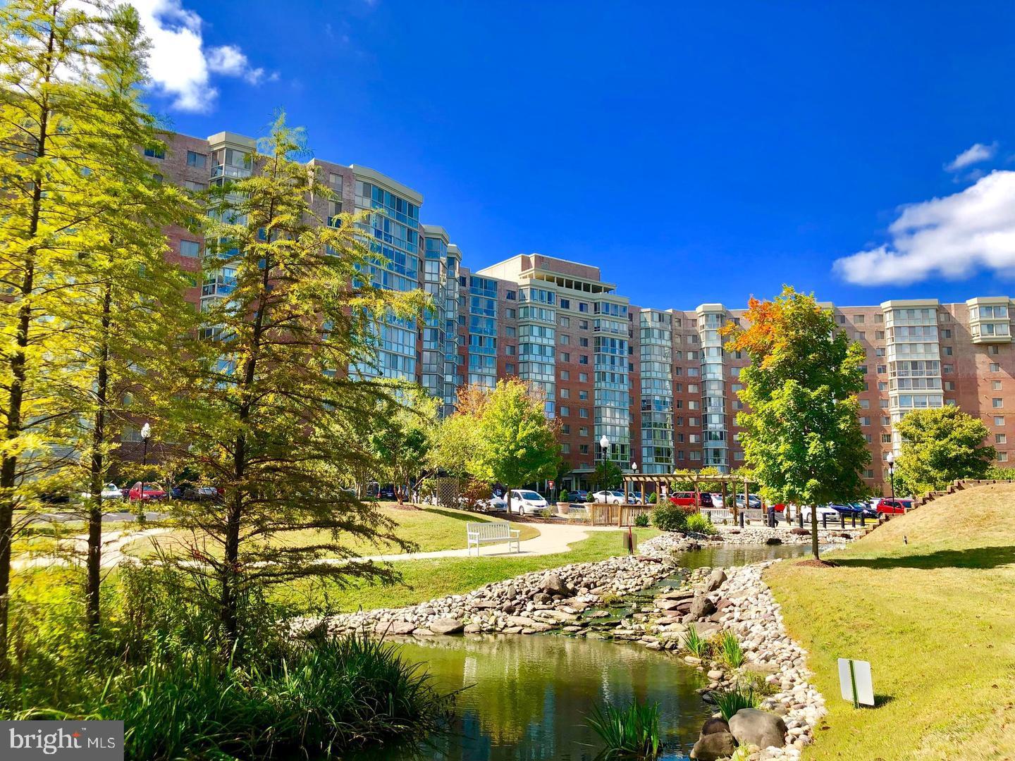 OVERLOOK AT LEISURE WORLD - Residential