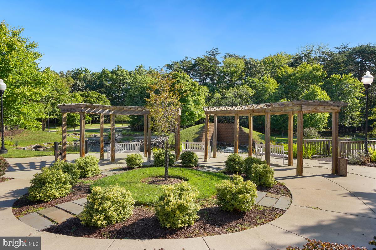 OVERLOOK AT LEISURE WORLD - Residential