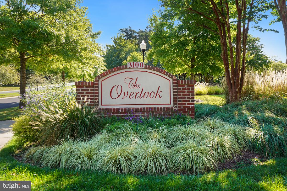 OVERLOOK AT LEISURE WORLD - Residential