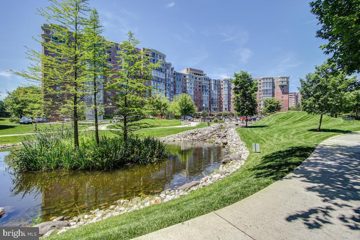 OVERLOOK AT LEISURE WORLD - Residential