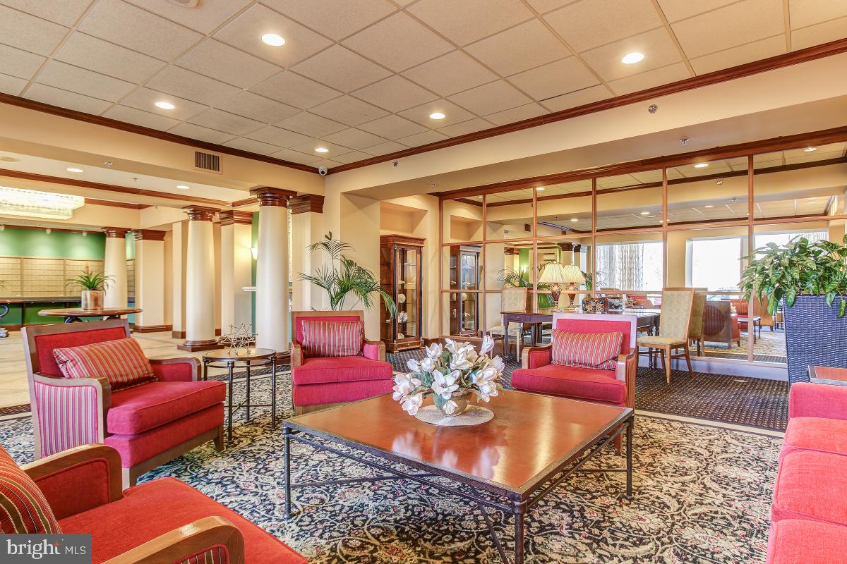 OVERLOOK AT LEISURE WORLD - Residential