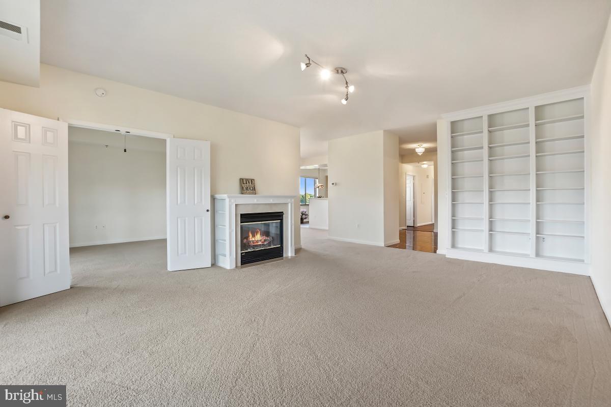 OVERLOOK AT LEISURE WORLD - Residential