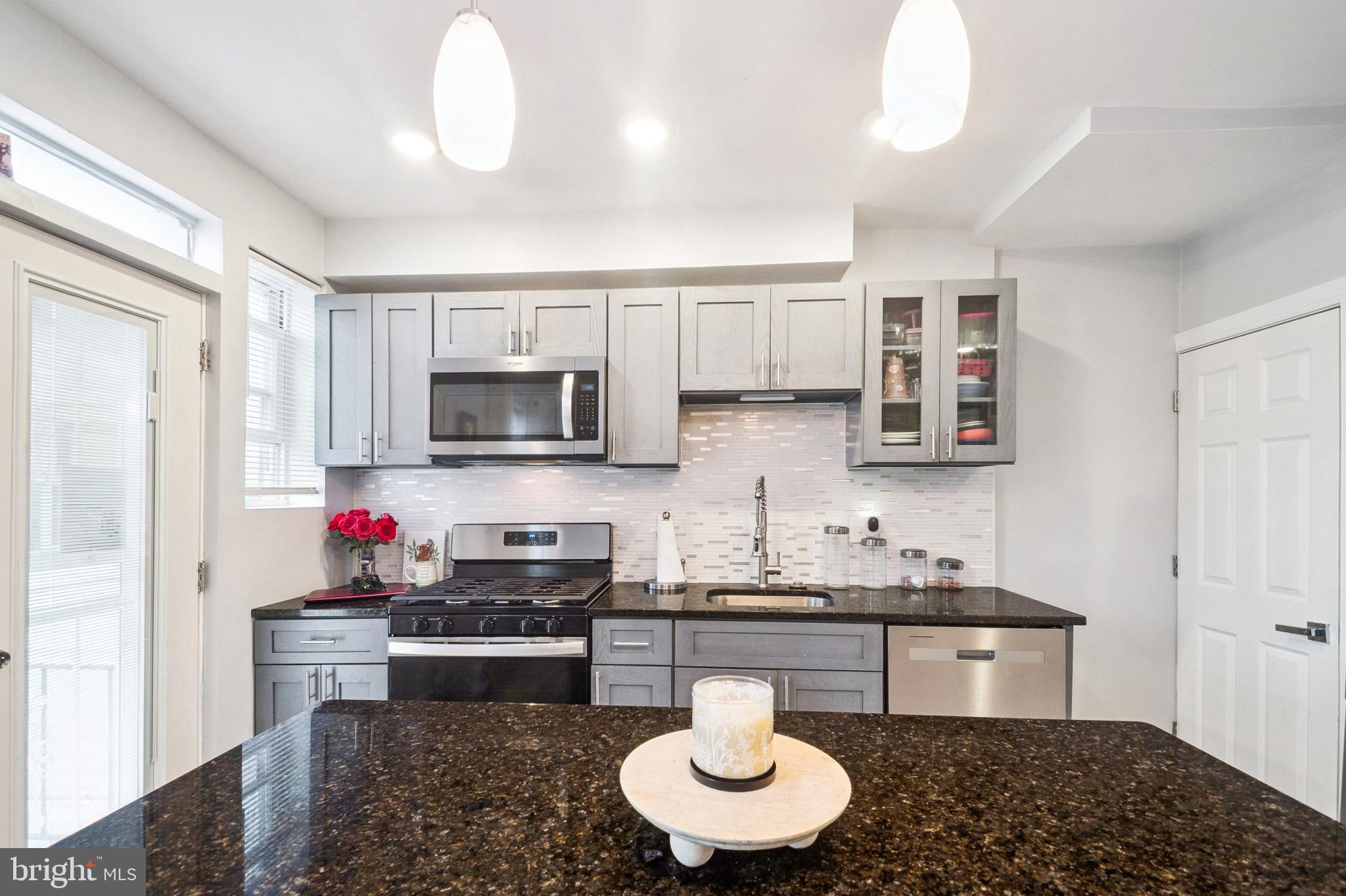 FOUR BY FOUR - Residential