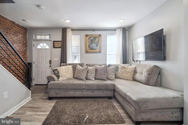 3404 LYNDALE AVE, BALTIMORE, MD 21213 - Image 16e167c3007a4b0ea2c78f7bdc8e1cff/2323914423