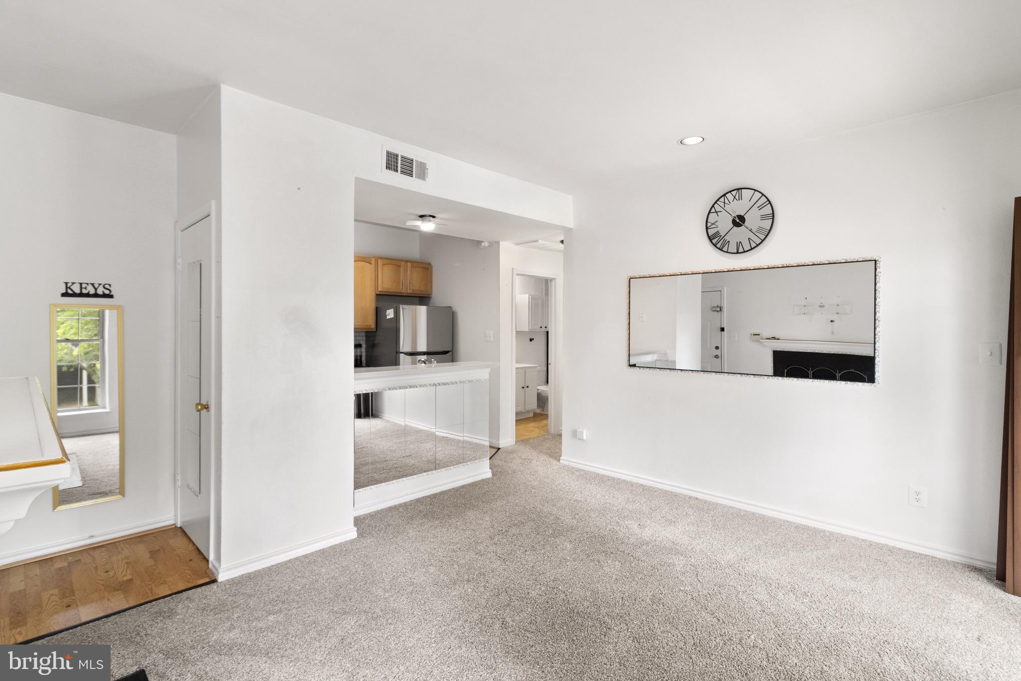 3912 PENDERVIEW DRIVE 528