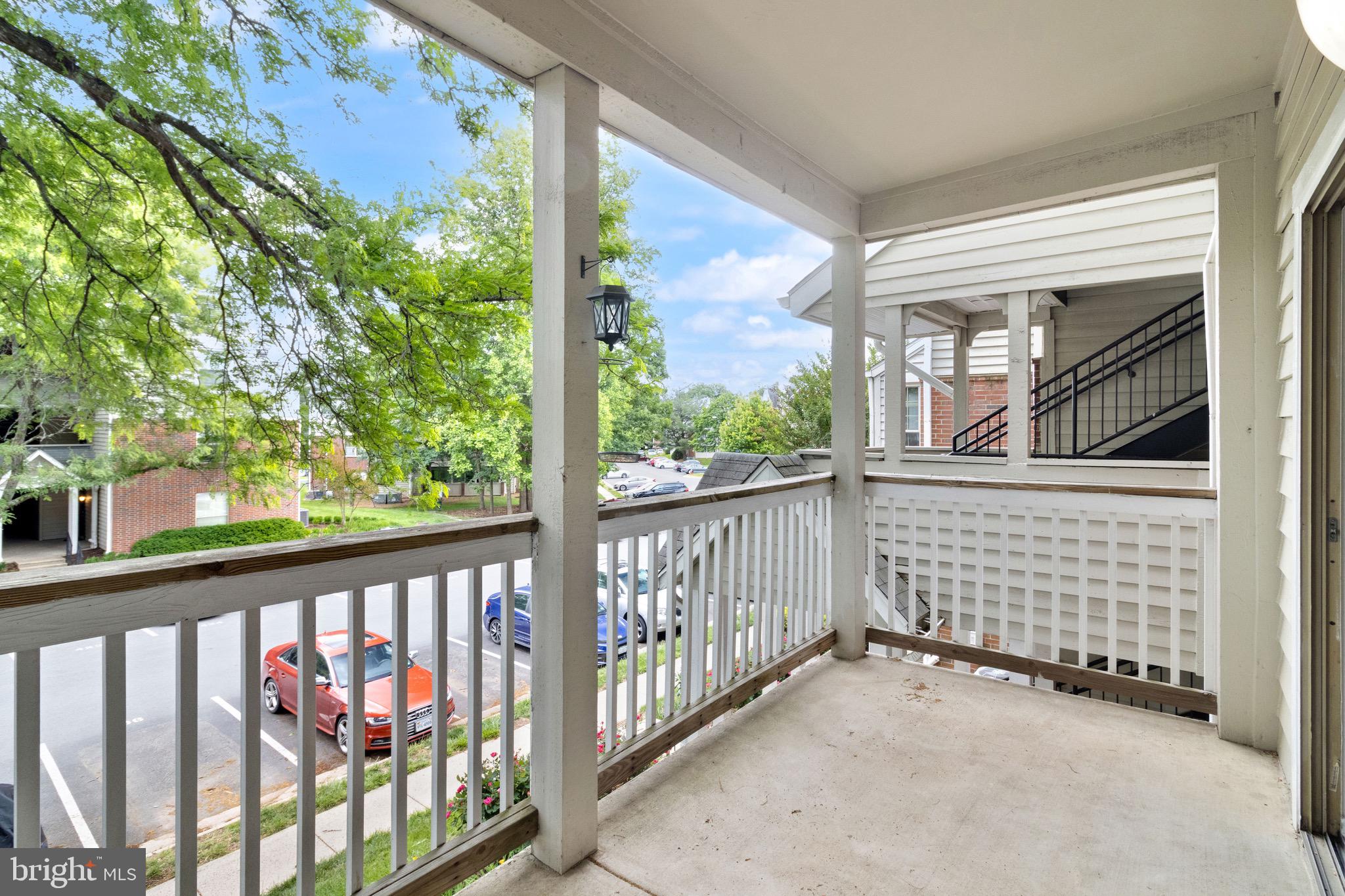 PENDERBROOK SQUARE CONDOMINIUMS - Residential