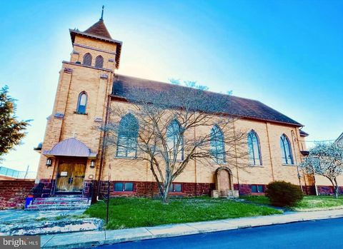 Homes For Sale - 300 Vandermark Rd<br/> Luzerne County, NANTICOKE, PA 18634