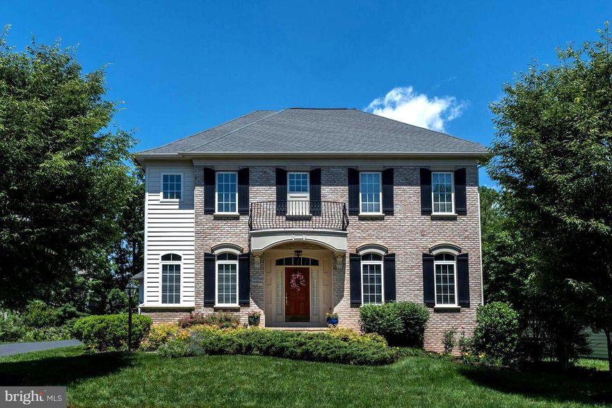 Better than new in Avonlea! Provincial home with 5900 total sq. ft.and plenty of upgrades. Master Suite w/sitting rm, gas F/P, Juliet balcony, his/her WIC's, and luxurious Master Bath. Gourmet kitchen with dble wall ovens,vent hood, 5 burner gas cooktop, large island & butler's pantry. Finished bsmnt w/Media Rm, Rec Rm, 5th Bdrm & full bath. Trex deck, vinyl railings & removable metal pergola.