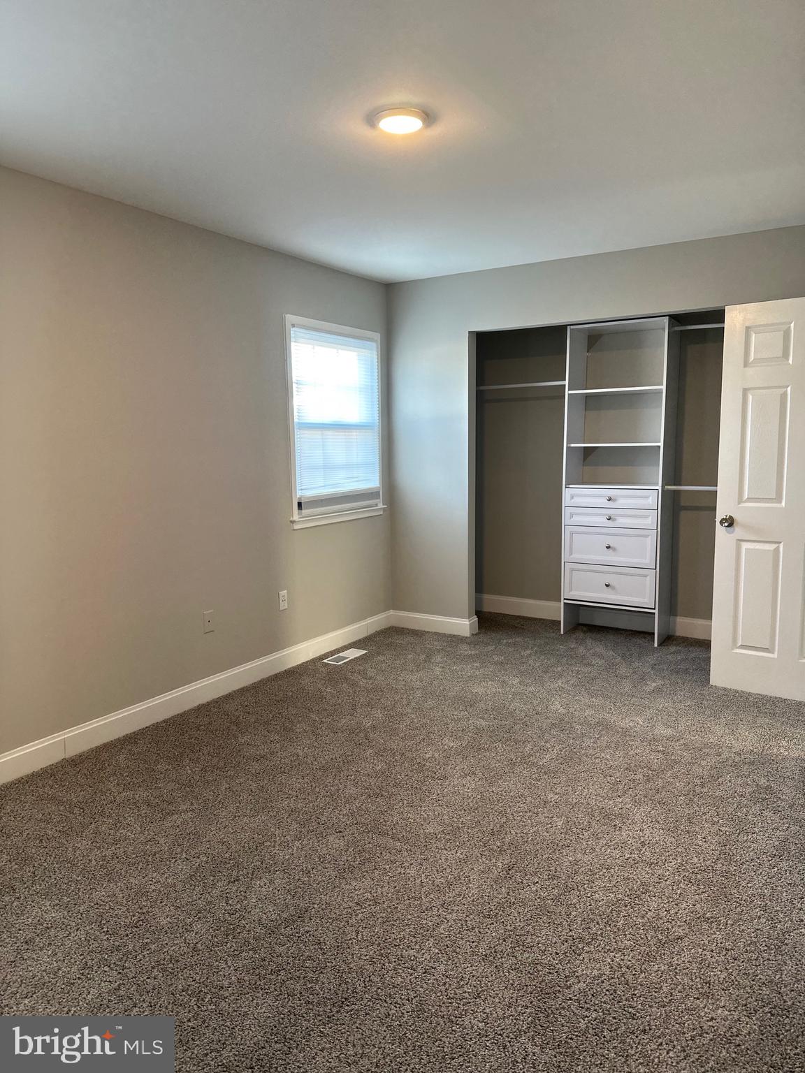 WILLIAMSTOWN - Residential