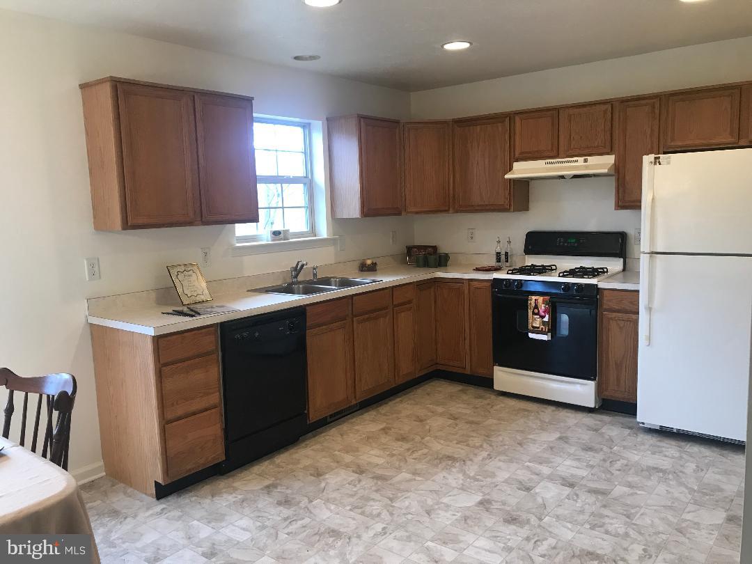 WEST MANHEIM - Residential