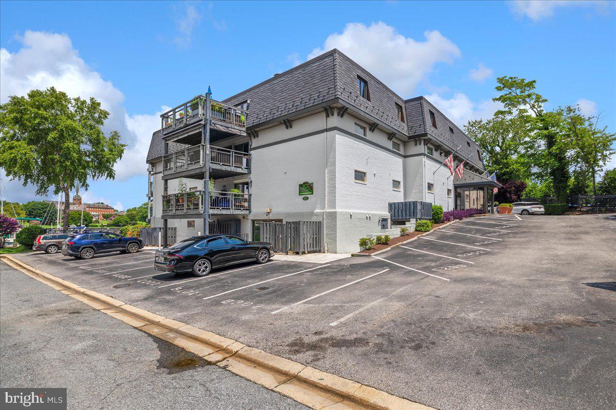 301 BURNSIDE STREET A201