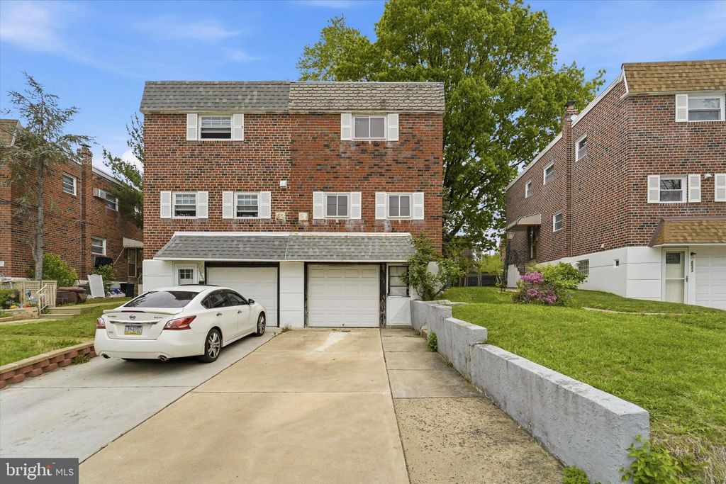 Photo of 2641 Maxwell Street, PHILADELPHIA, PA 19152 (MLS # PAPH2614678)