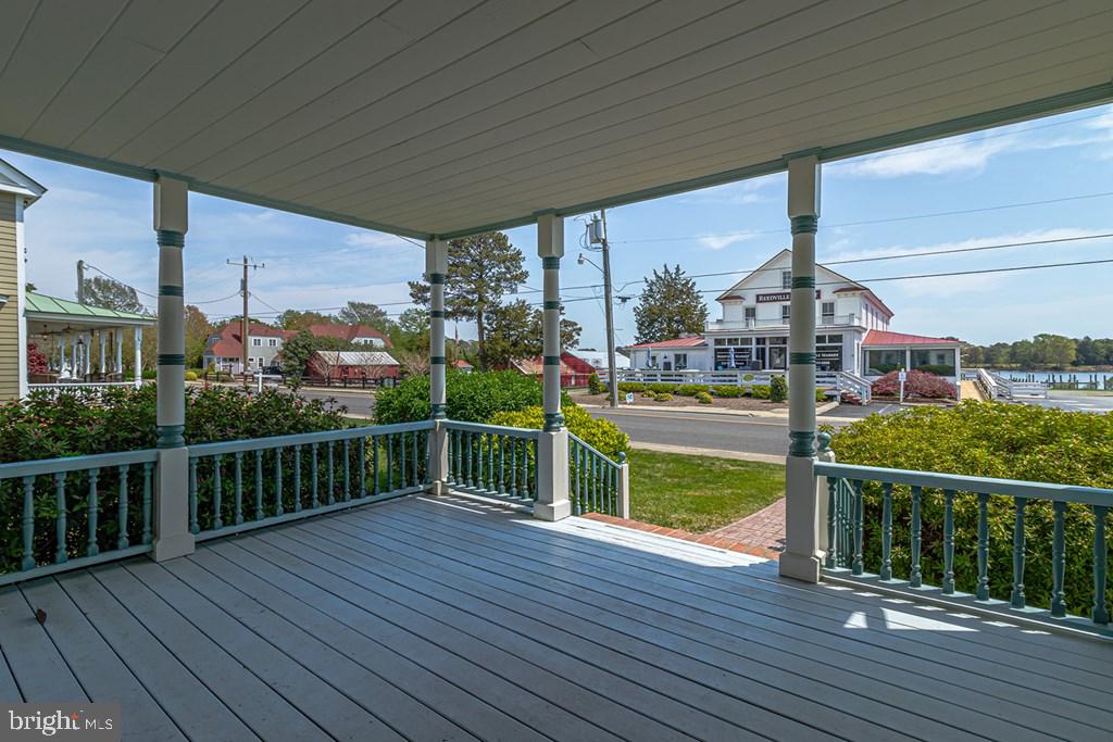 742 MAIN STREET