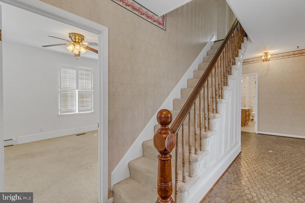 REEDVILLE - Residential