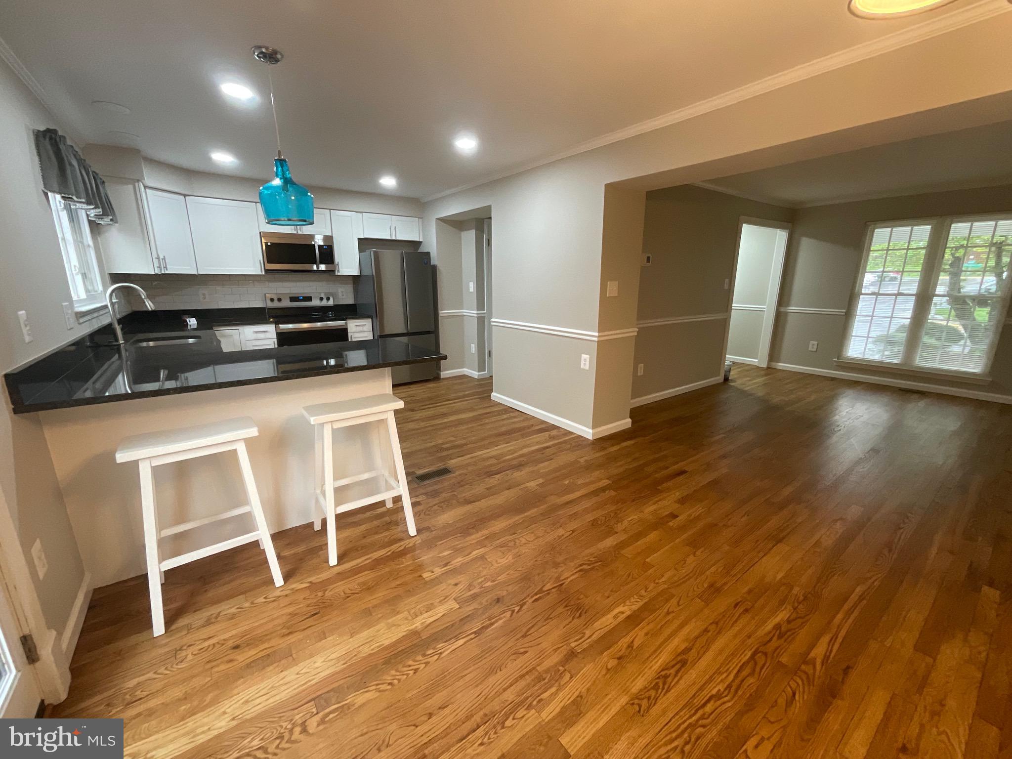 LAKE RIDGE - Residential