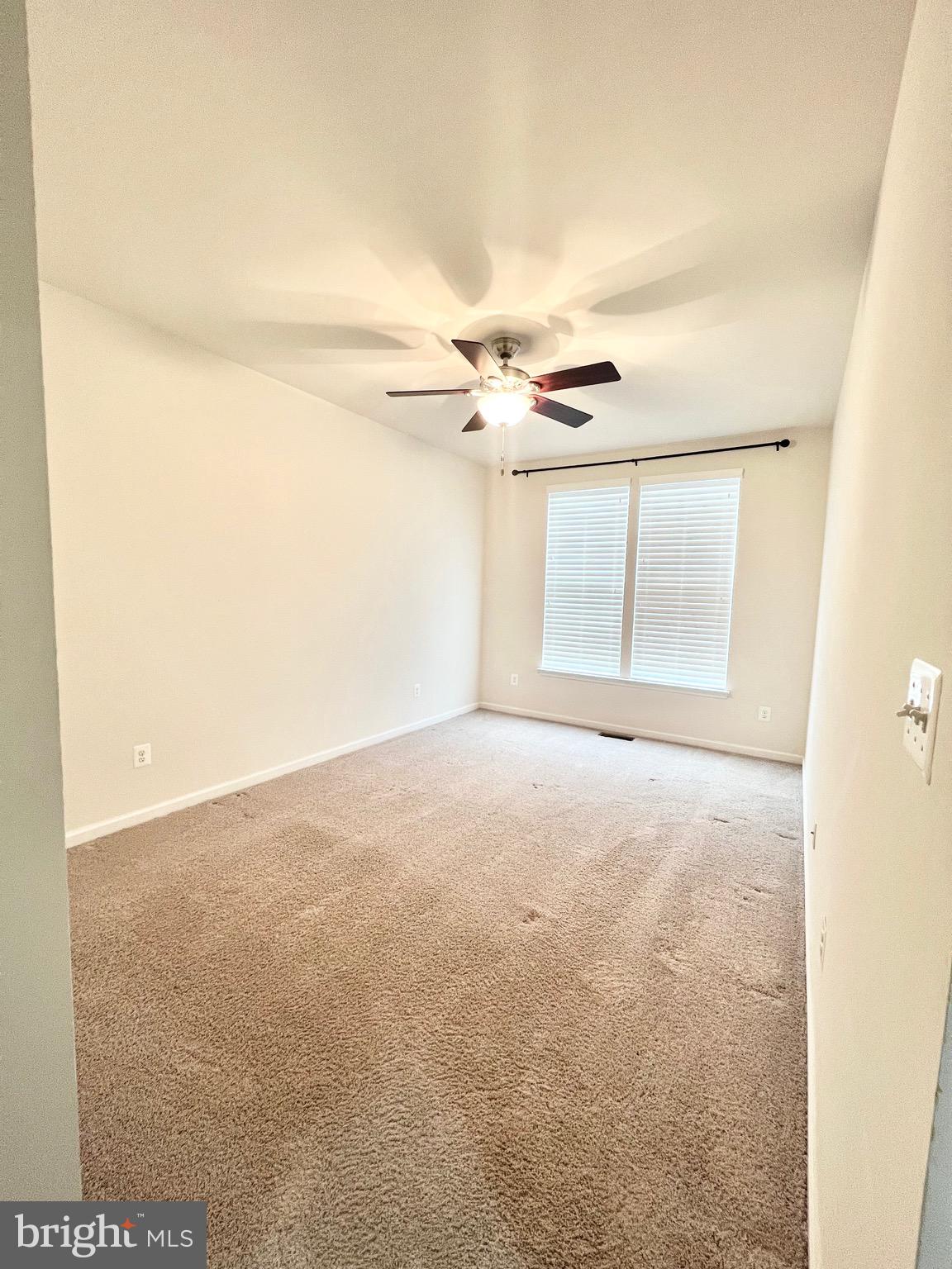 EMBREY MILL - Residential Lease