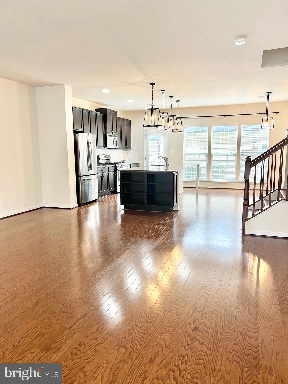 EMBREY MILL - Residential Lease