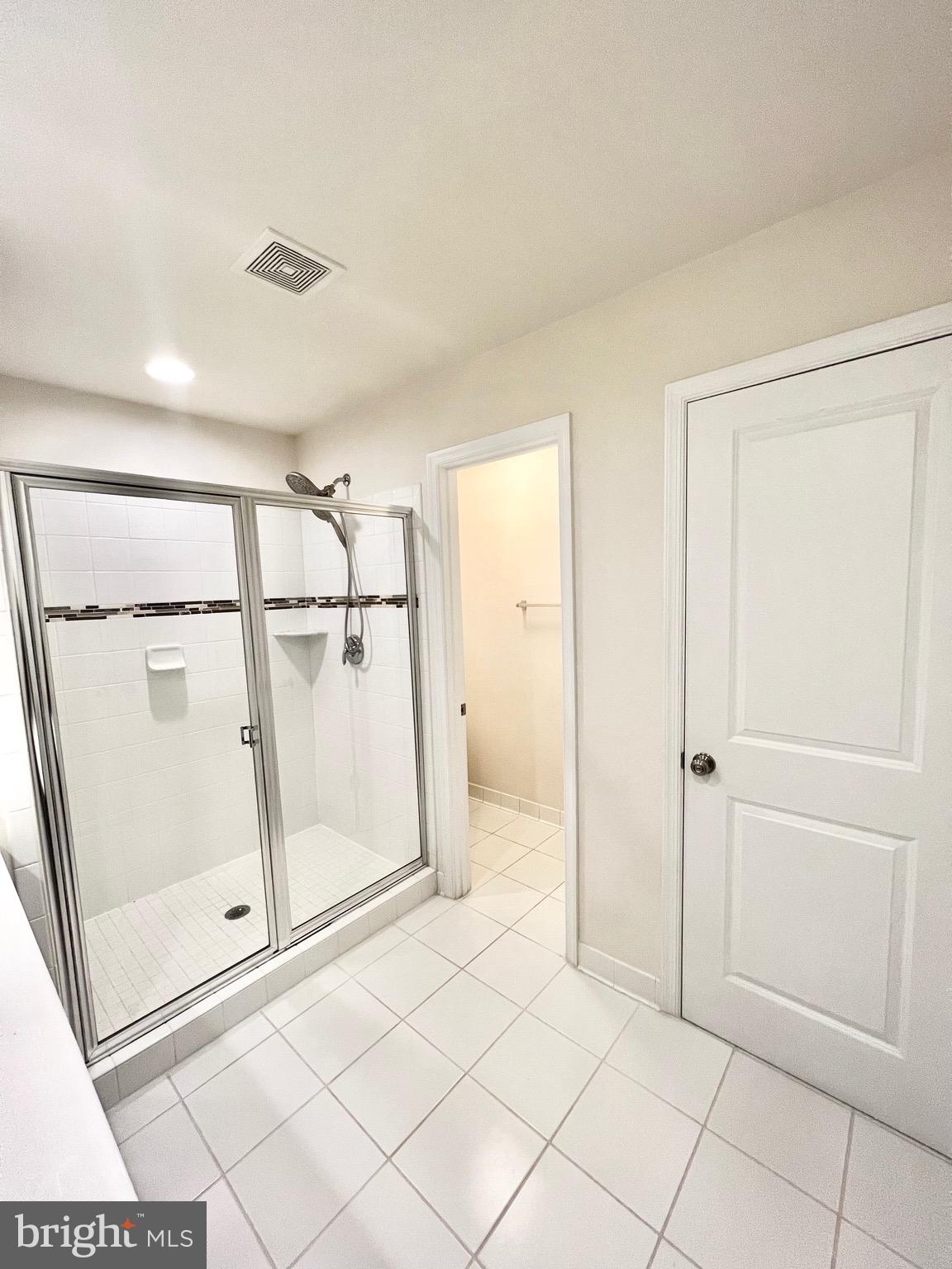 EMBREY MILL - Residential Lease