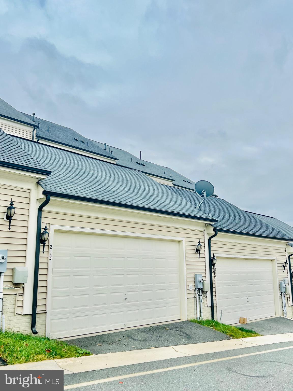 EMBREY MILL - Residential Lease