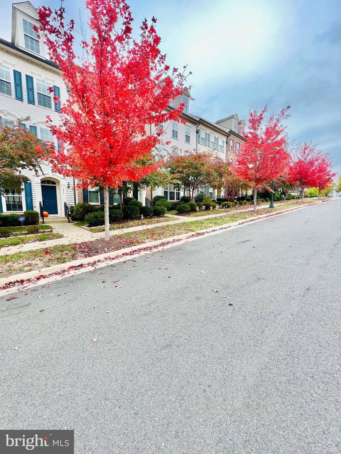 EMBREY MILL - Residential Lease