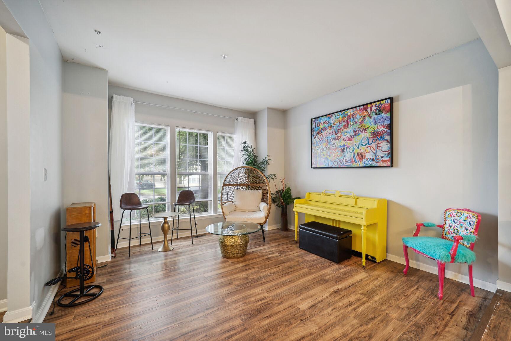 COUNTRYSIDE - Residential