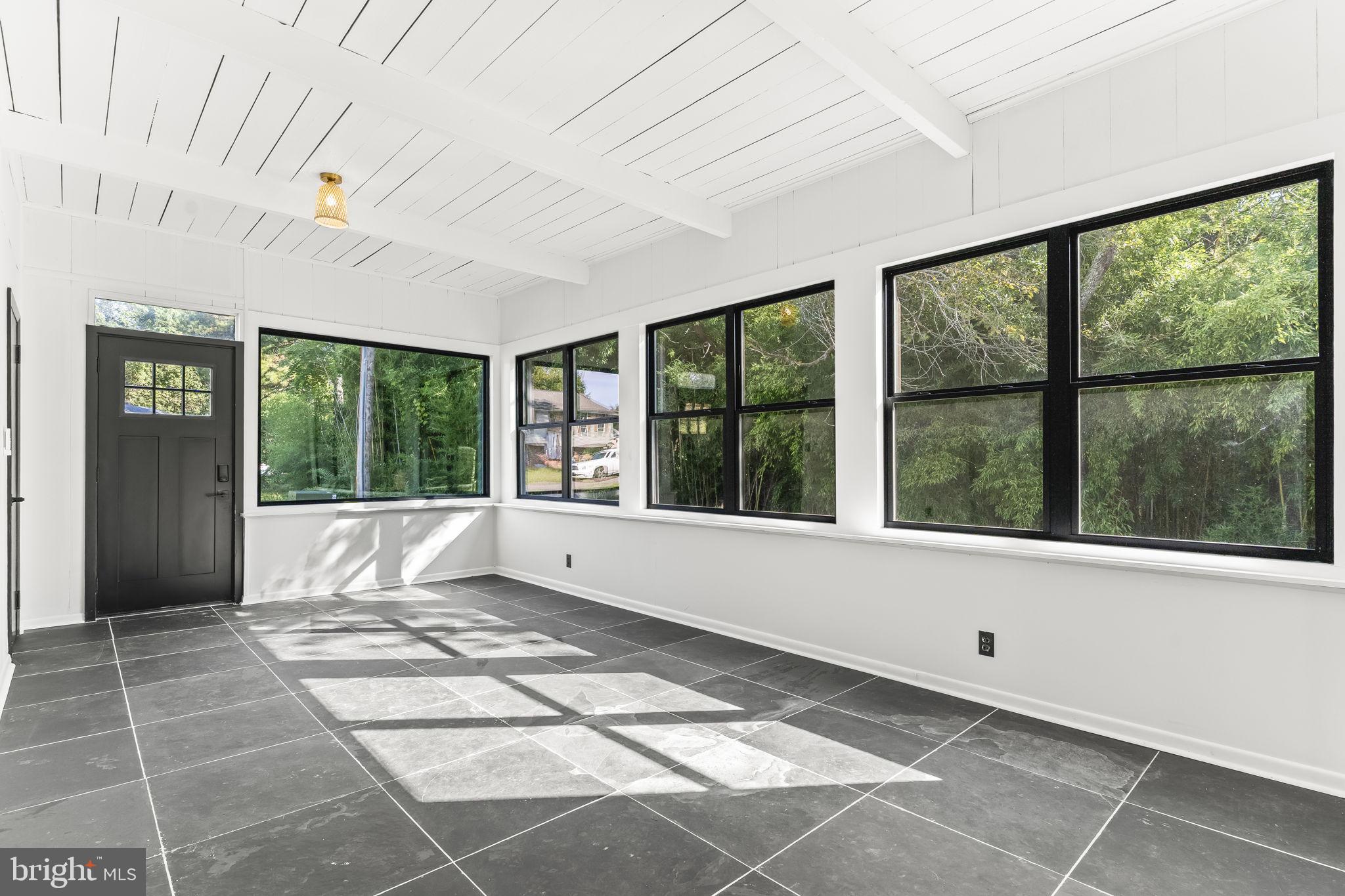 DRUM POINT - Residential