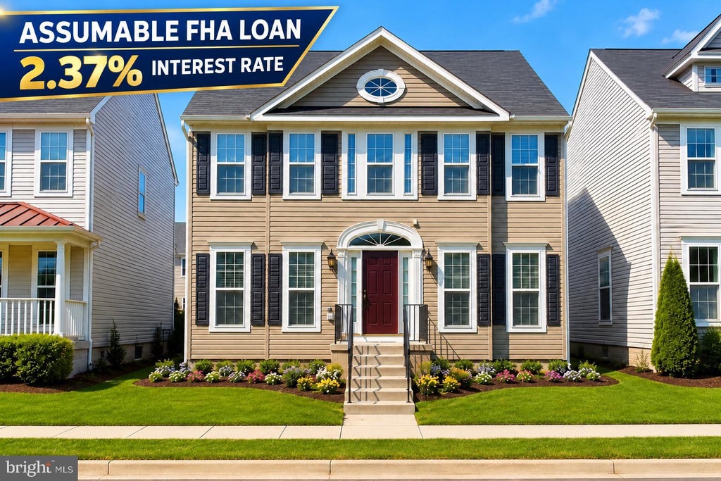 Photo of 18906 Porterfield Way, GERMANTOWN, MD 20874 (MLS # MDMC2253474)