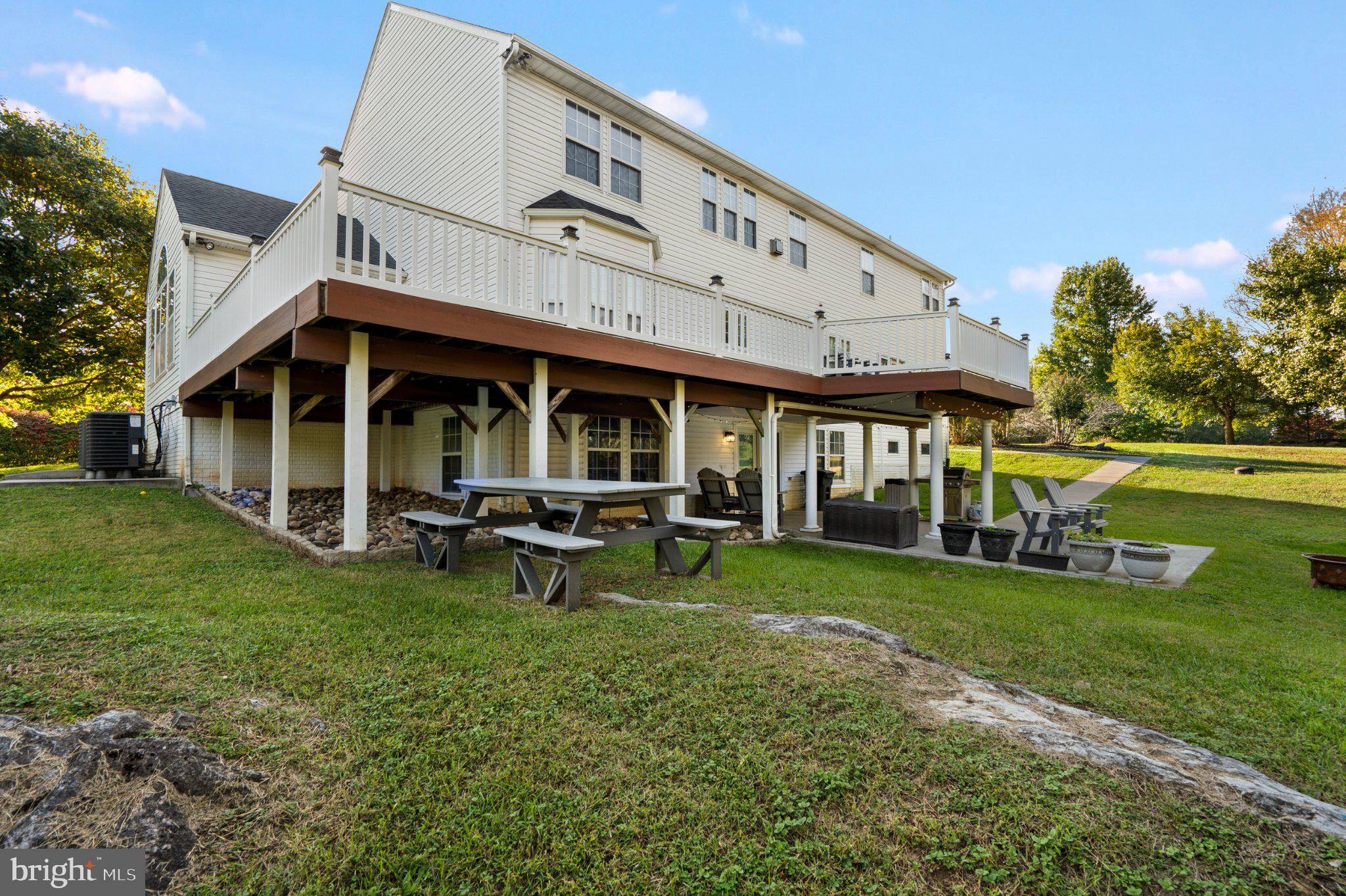78 IRISH LANE