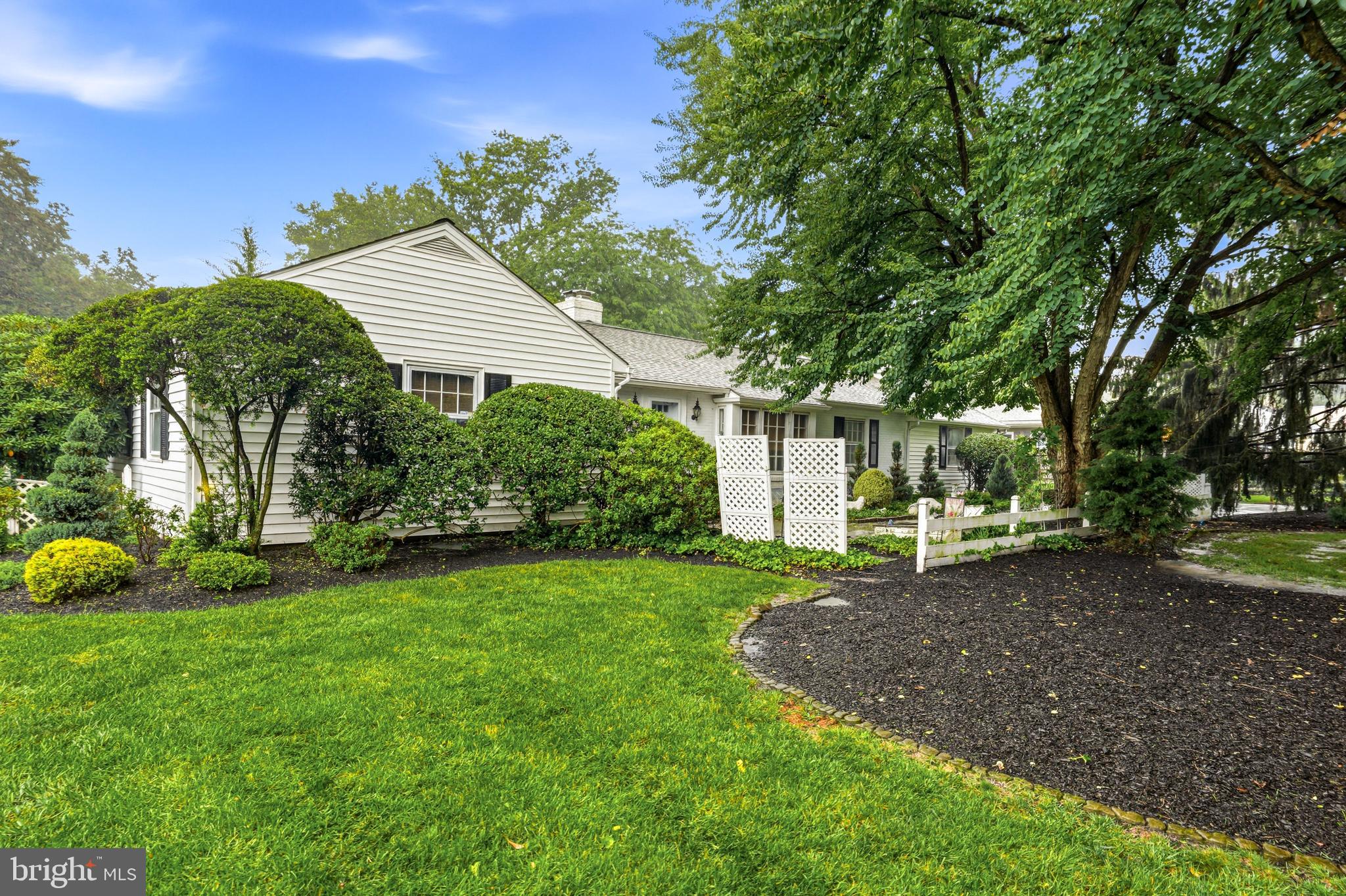 713 KINGS HIGHWAY