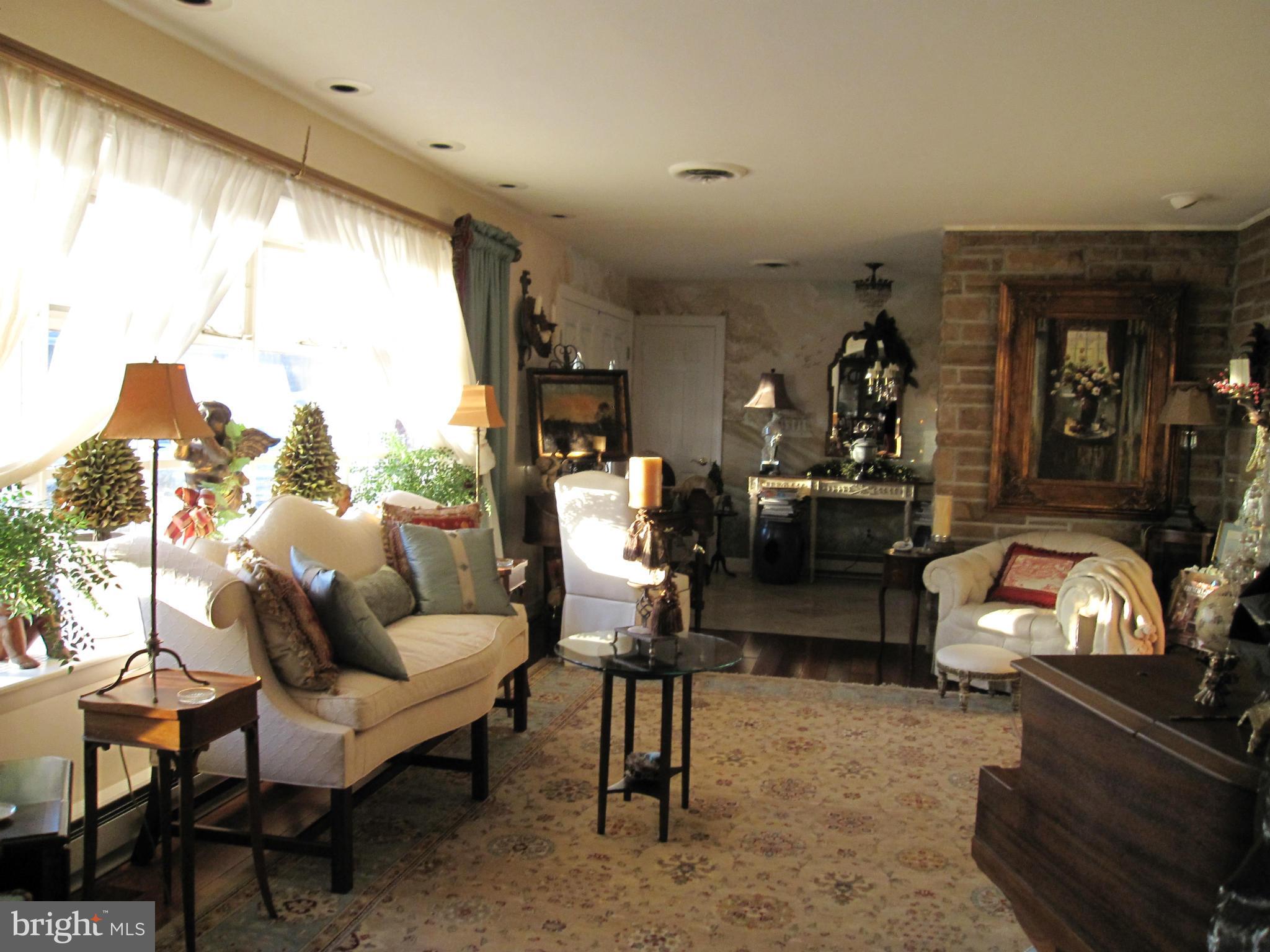 WILTON FARM ACRES - Residential