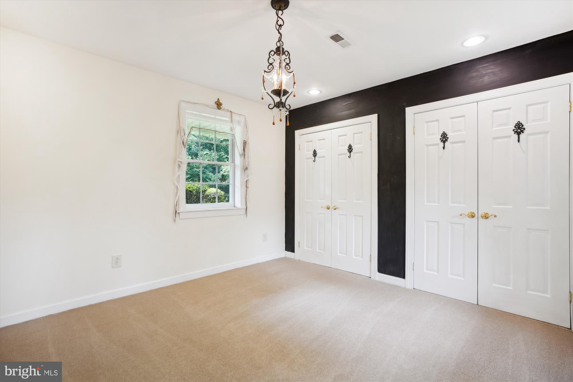 WILTON FARM ACRES - Residential