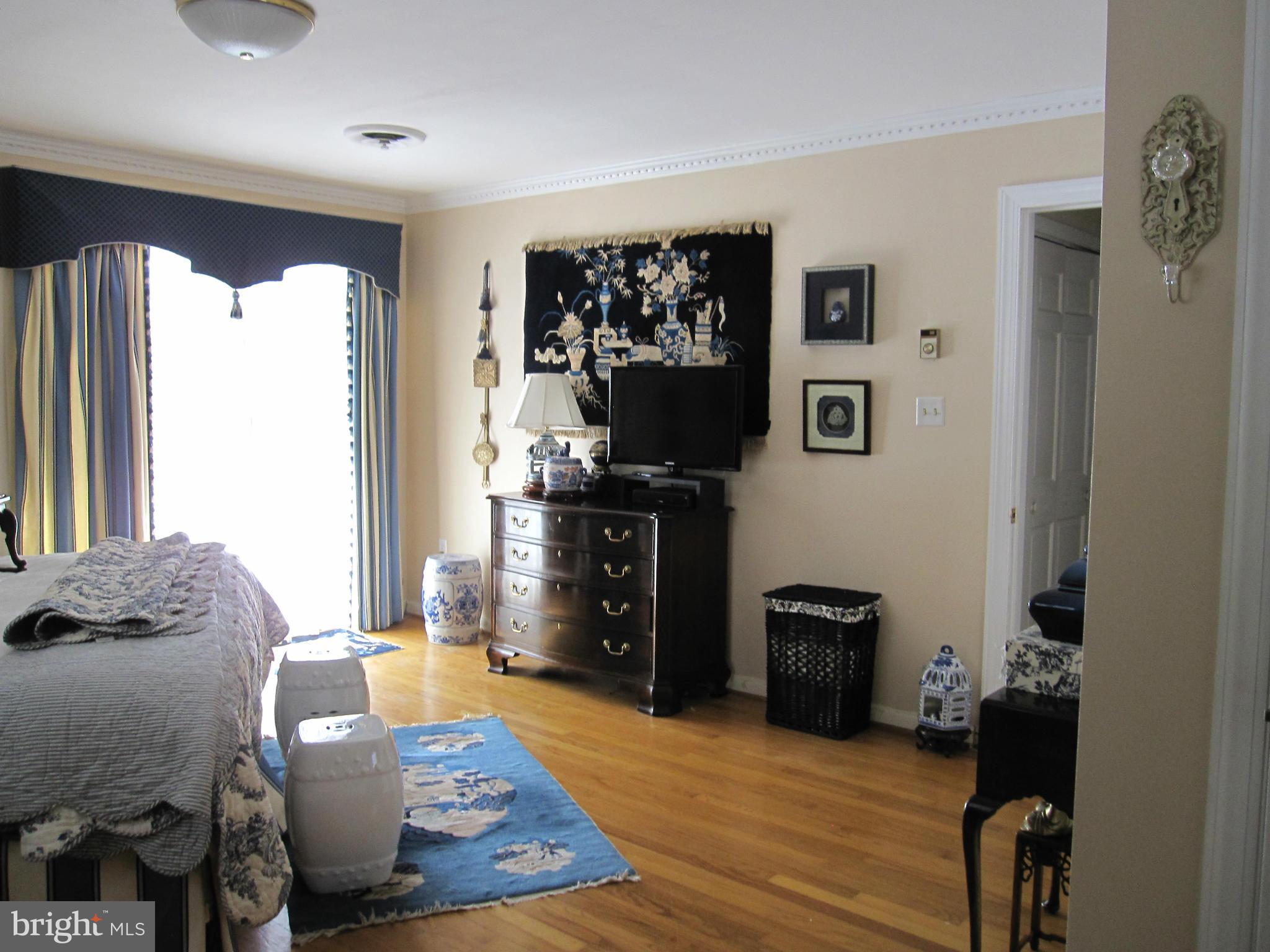 WILTON FARM ACRES - Residential