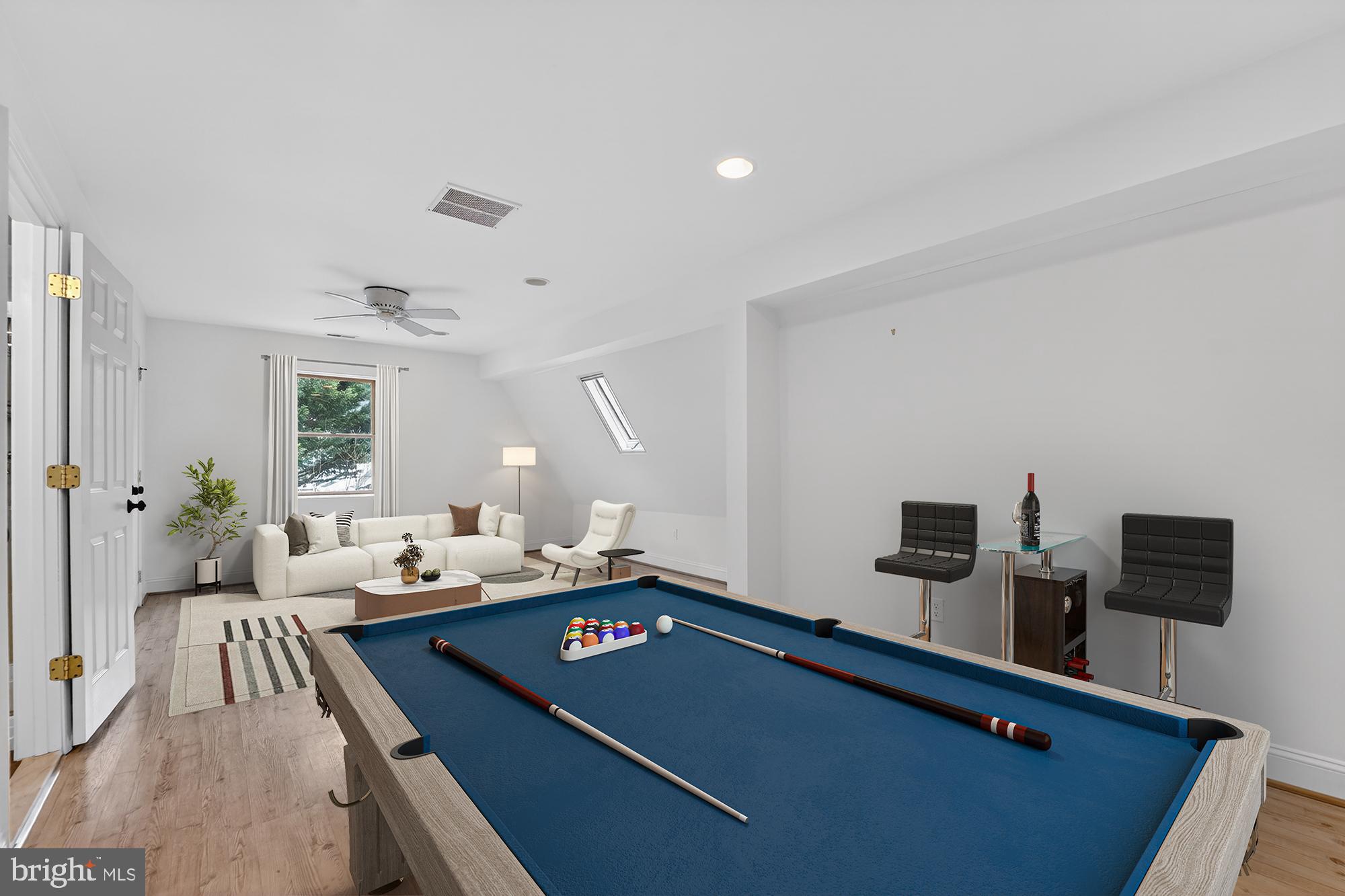 NORTH KENSINGTON - Residential